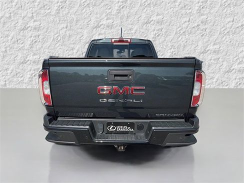 Used 2021 GMC Canyon Denali image 4