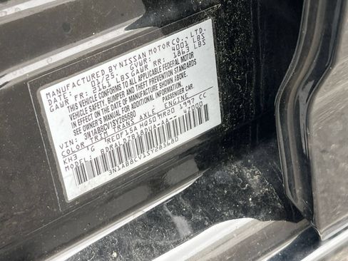 Used 2025 Nissan Sentra SV FWD image 28