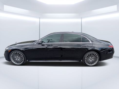 Certified 2023 Mercedes-Benz S 500 4MATIC image 6