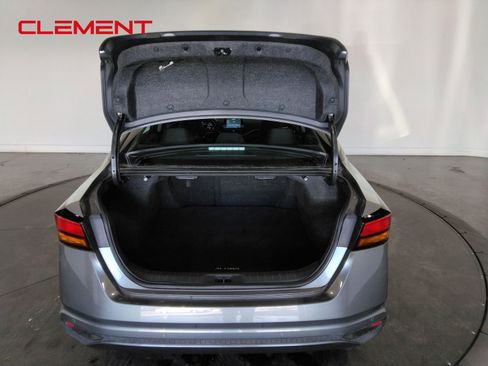 Used 2025 Nissan Altima 2.5 SV image 9