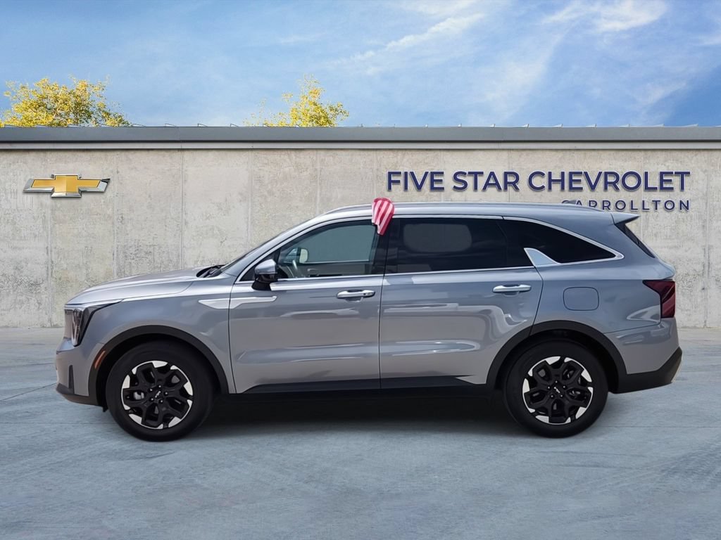 Used 2024 Kia Sorento S FWD image 5