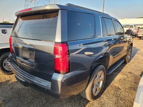 Used 2020 Chevrolet Tahoe LT w/ Luxury Package RWD image 5