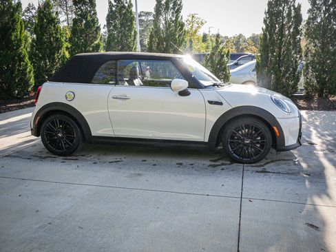 Used 2024 MINI Cooper S image 11