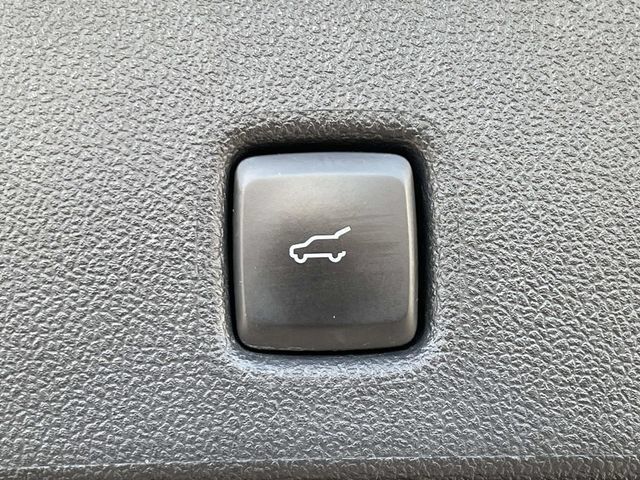 Used 2024 Ford Escape Active w/ Cold Weather Package FWD image 9