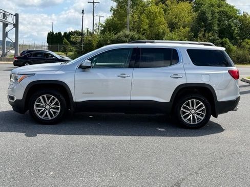 Used 2018 GMC Acadia SLE AWD/4WD image 10