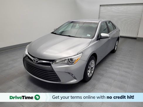 Used 2017 Toyota Camry LE FWD image 1