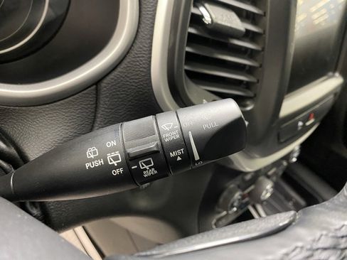 Used 2018 Jeep Cherokee Trailhawk w/ Cold Weather Group image 27