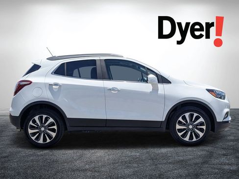 Used 2019 Buick Encore Essence w/ Safety Package II AWD/4WD image 2