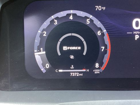 Used 2025 Toyota Tacoma TRD Sport image 3