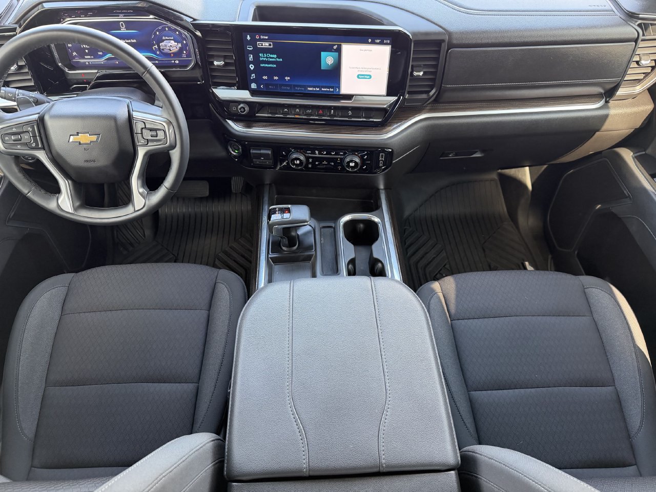 Certified 2025 Chevrolet Silverado 1500 LT AWD/4WD image 10