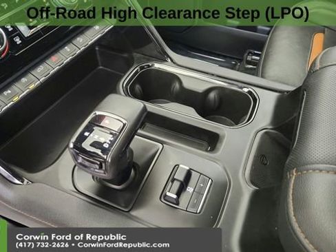 Used 2022 GMC Sierra 1500 AT4 w/ AT4 Premium Package image 19