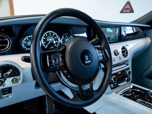 Used 2022 Rolls-Royce Ghost AWD/4WD image 20