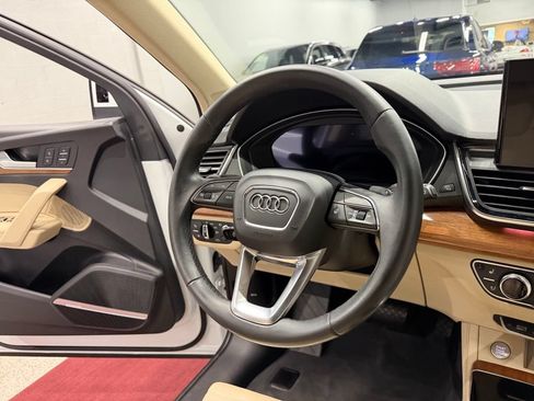 Used 2021 Audi Q5 Prestige w/ Prestige Package AWD/4WD image 49
