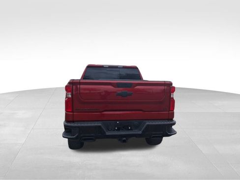 Used 2021 Chevrolet Silverado 1500 LT Trail Boss w/ Convenience Package II image 11