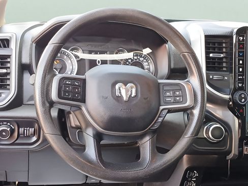 Used 2019 RAM 2500 Tradesman AWD/4WD image 11