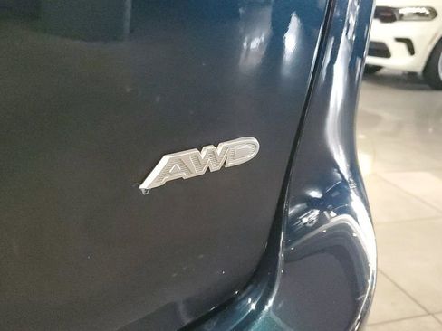 Used 2022 Chrysler Pacifica Pinnacle image 9