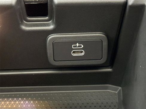 Used 2026 BMW M2 w/ Lighting Package RWD image 35
