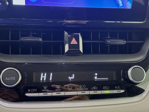 Certified 2025 Toyota Corolla LE image 15