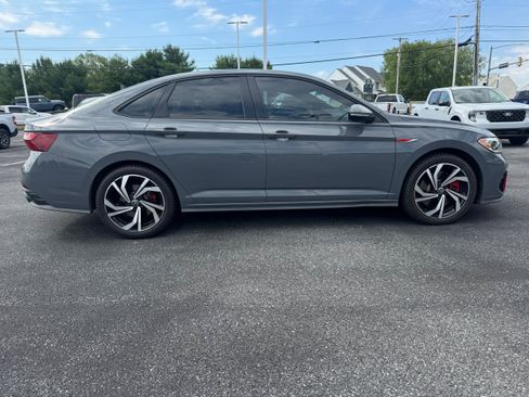 Used 2022 Volkswagen Jetta GLI Autobahn FWD image 7