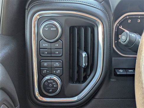 Used 2021 GMC Sierra 1500 Denali w/ Denali Ultimate Package image 18