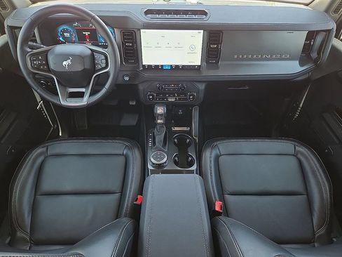 Used 2025 Ford Bronco Badlands AWD/4WD image 10