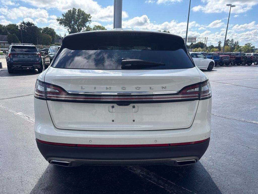 Used 2022 Lincoln Nautilus Reserve AWD/4WD image 5