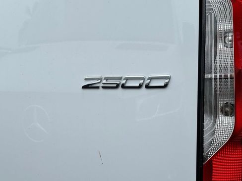 New 2025 Mercedes-Benz Sprinter 2500 image 17