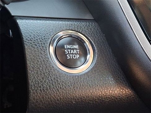 Used 2024 Toyota Camry image 22
