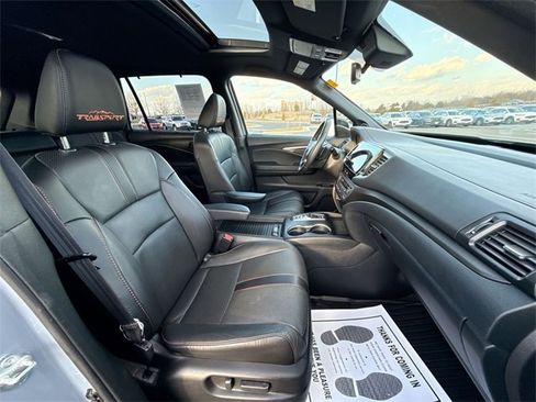 Certified 2022 Honda Passport TrailSport image 23