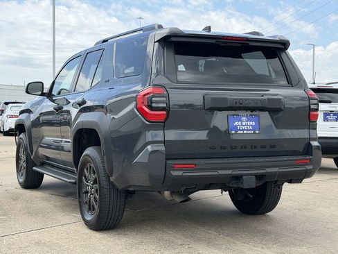 Used 2025 Toyota 4Runner SR5 RWD image 7