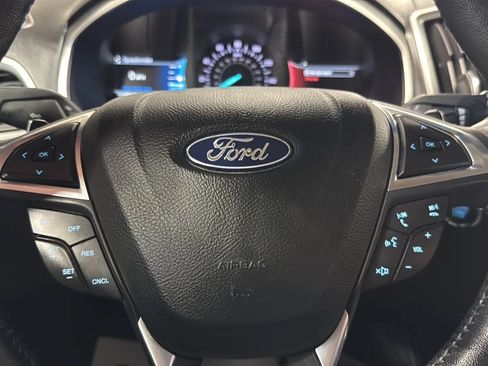 Used 2018 Ford Edge SEL w/ Equipment Group 201A AWD/4WD image 22