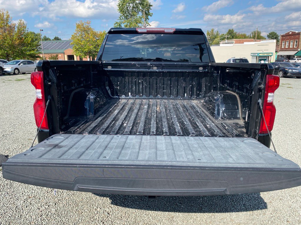 Used 2020 Chevrolet Silverado 1500 Custom w/ Custom Value Package RWD image 18