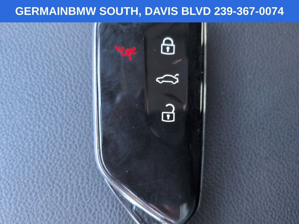 Used 2024 Volkswagen Golf R AWD/4WD image 32
