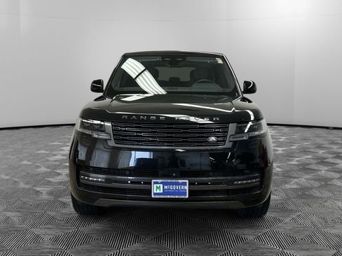 Used 2025 Land Rover Range Rover SE AWD/4WD image 2