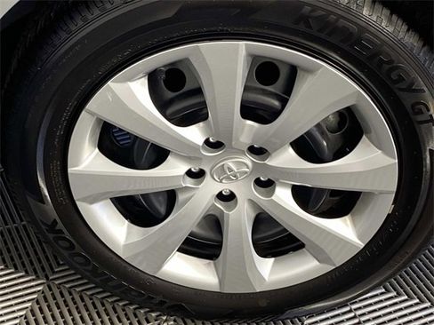 Used 2025 Toyota Corolla LE image 26