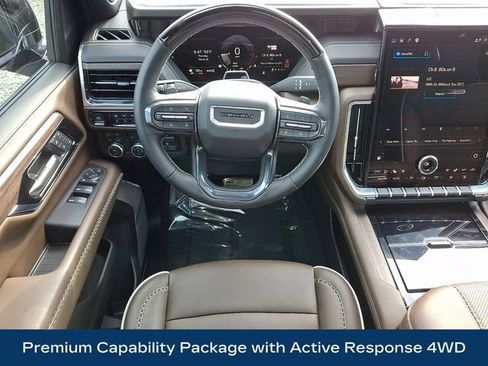 Used 2025 GMC Yukon Denali Ultimate image 3