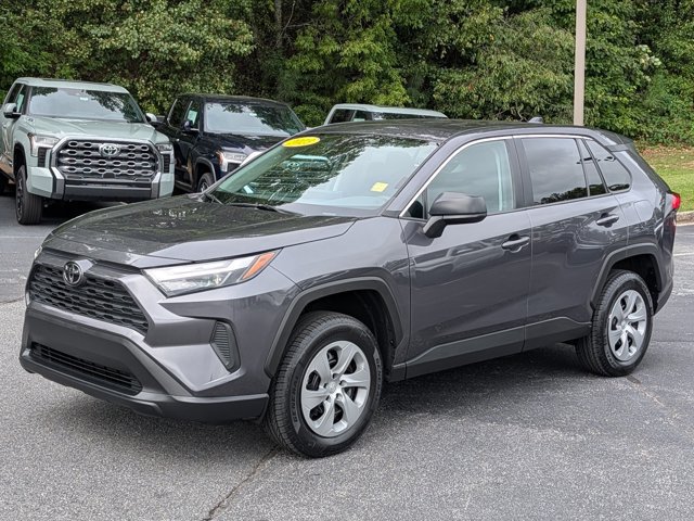 Used 2023 Toyota RAV4 LE FWD image 3