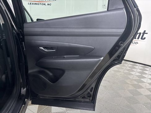 Used 2025 Hyundai Tucson SEL AWD/4WD image 27