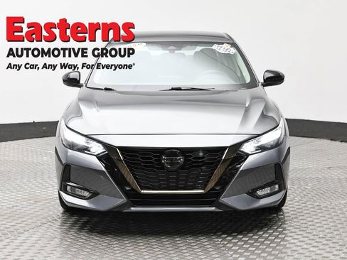 Used 2021 Nissan Sentra SR image 2