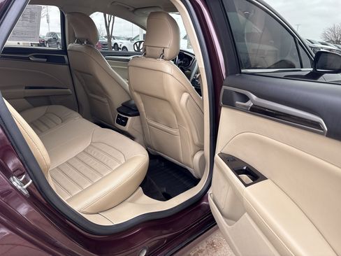 Used 2013 Ford Fusion SE image 13