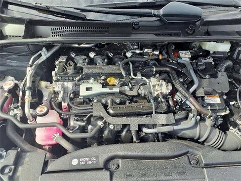 Used 2024 Toyota Prius XLE FWD image 27
