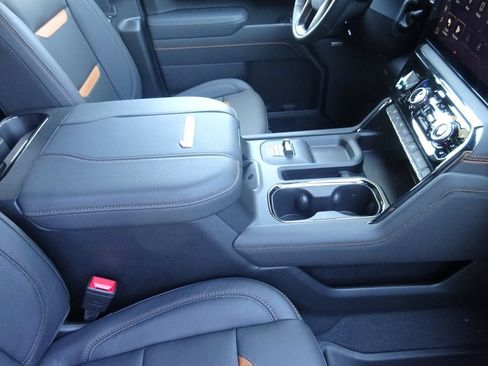 New 2026 GMC Sierra 2500 AT4 AWD/4WD image 19