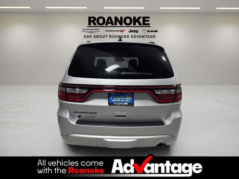 Used 2024 Dodge Durango SXT w/ SXT Blacktop Group image 9