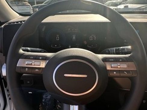 New 2026 Hyundai Kona SE image 14