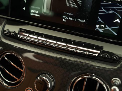 New 2026 Rolls-Royce Cullinan Black Badge image 73