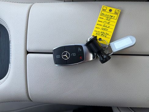 Used 2025 Mercedes-Benz GLS 450 4MATIC image 29