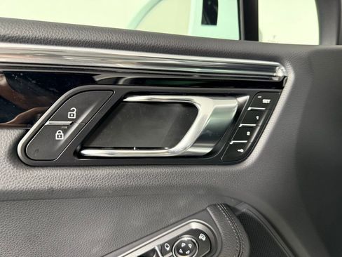 New 2025 Porsche Macan S image 25
