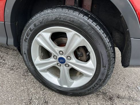 Used 2014 Ford Escape SE image 17