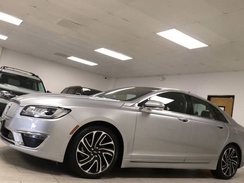 Used 2020 Lincoln MKZ Reserve w/ Elements Package FWD image 10