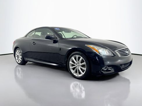 Used 2014 INFINITI Q60 Convertible w/ Premium Package image 4